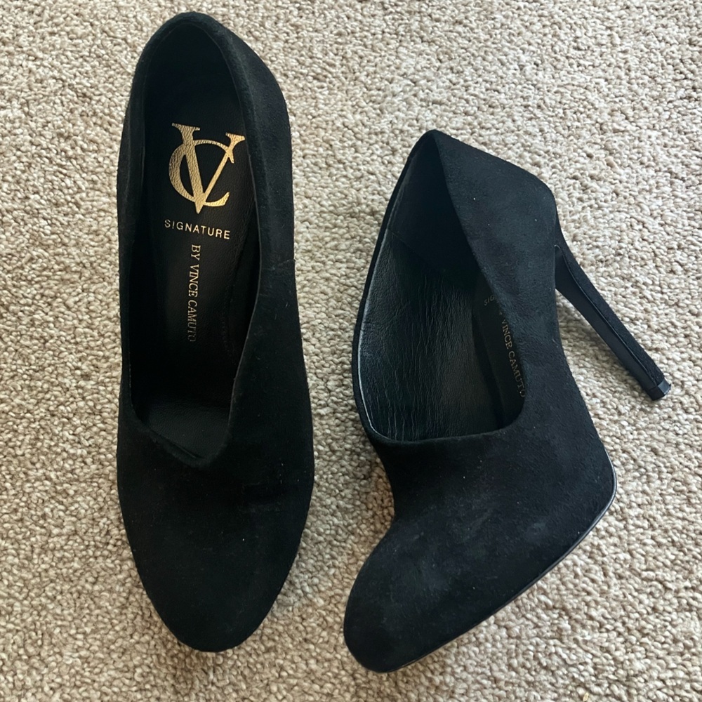 Vero‎ Cuoio by Vince Camuto Black Velour Chloe Toed Heels Size 6M